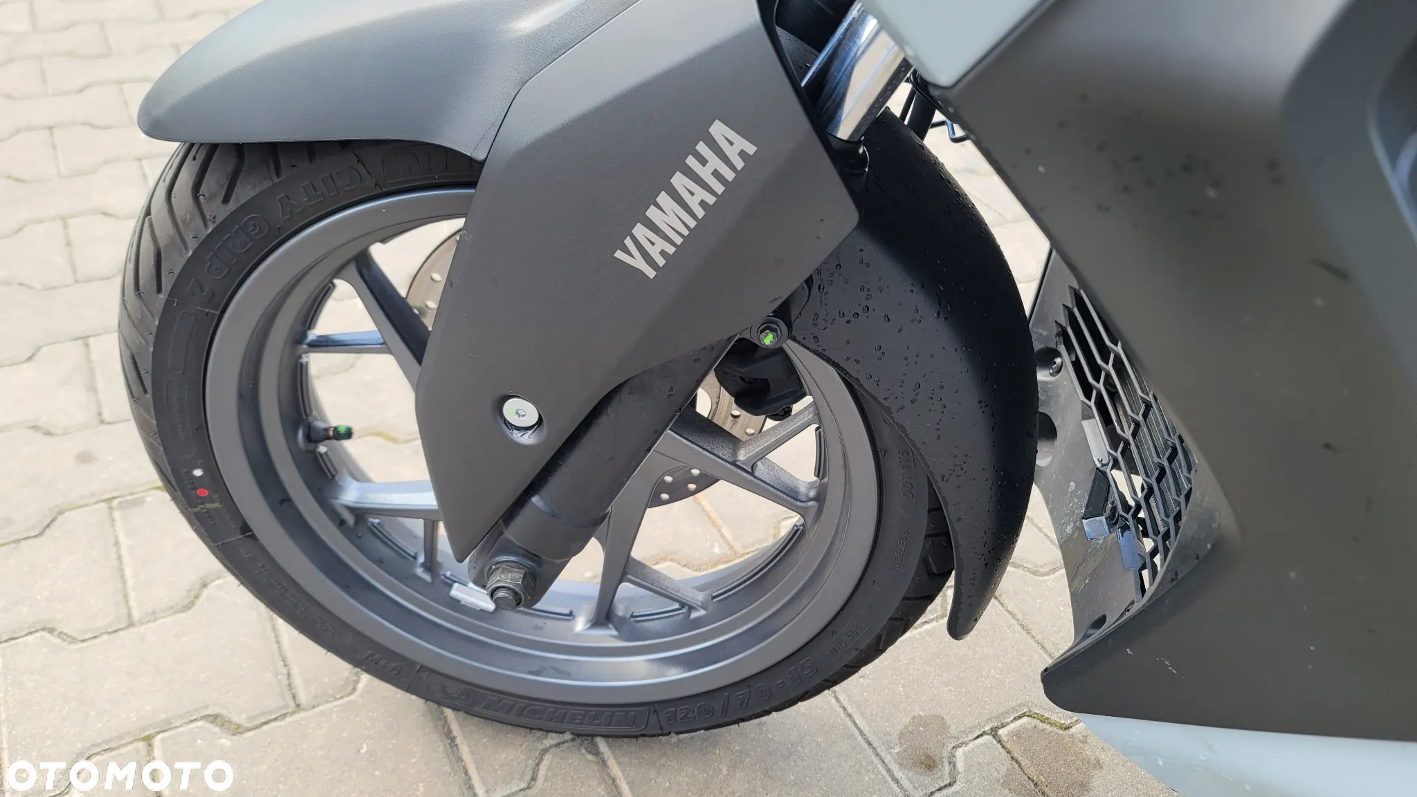 Yamaha X-max - 22
