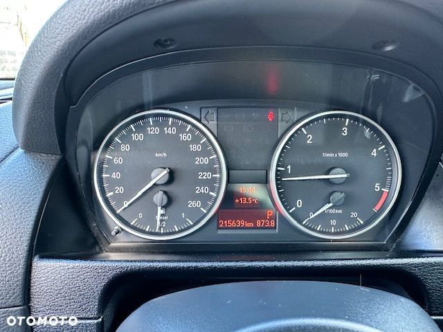 BMW X1 xDrive18d - 17
