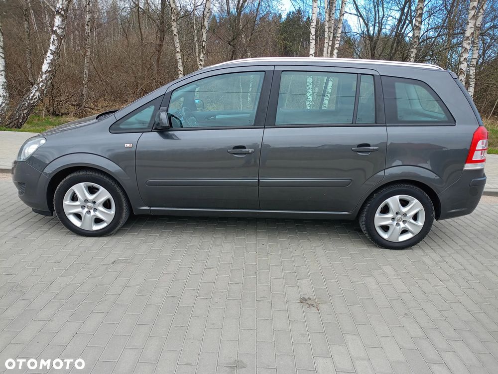 Opel Zafira 1.8 Design Edition - 28