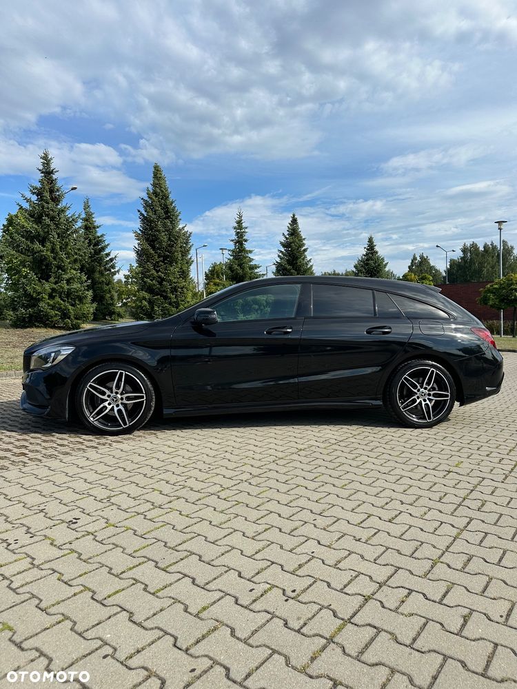 Mercedes-Benz CLA Shooting Brake 180 7G-DCT AMG Line - 4