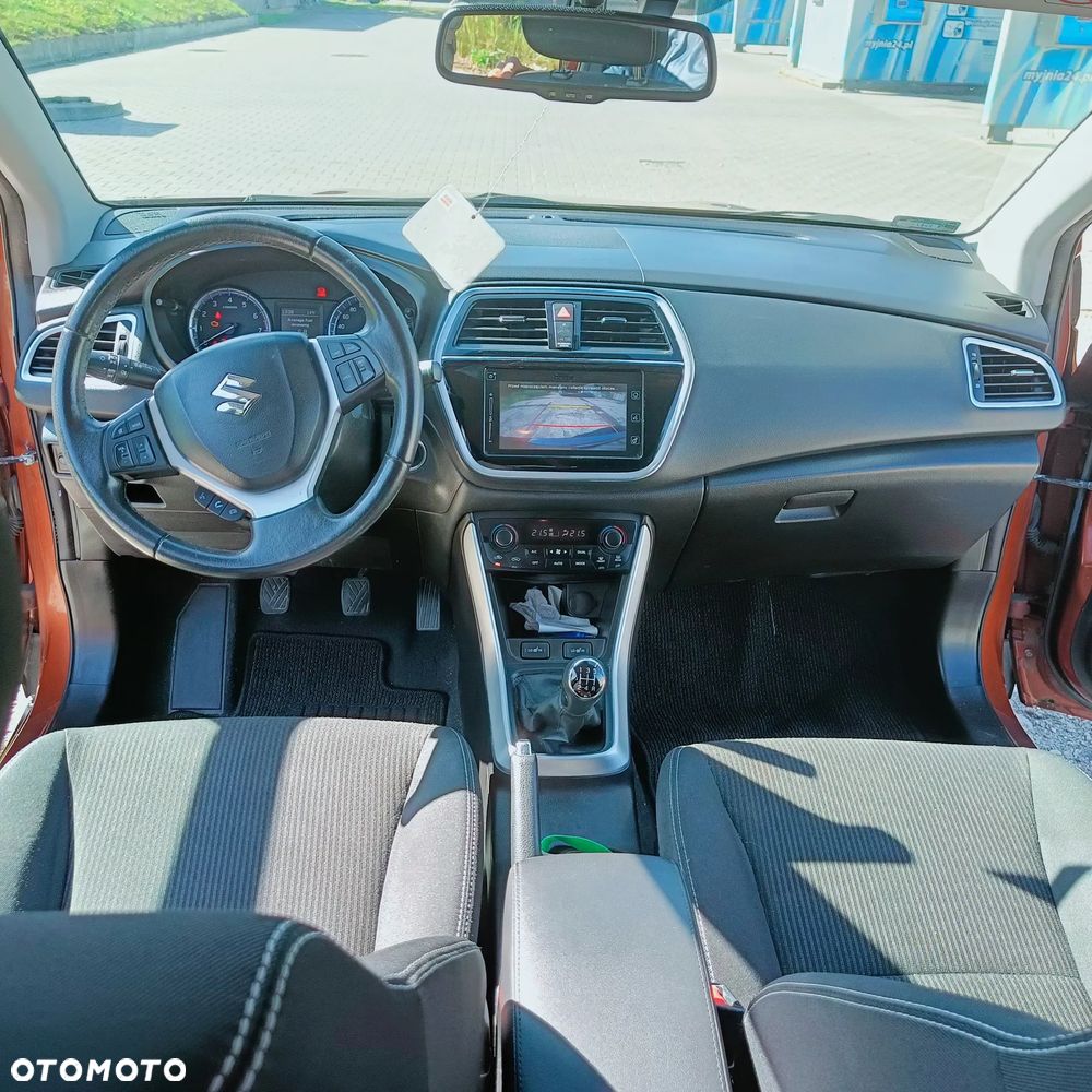Suzuki SX4 S-Cross 1.0 T Premium - 14