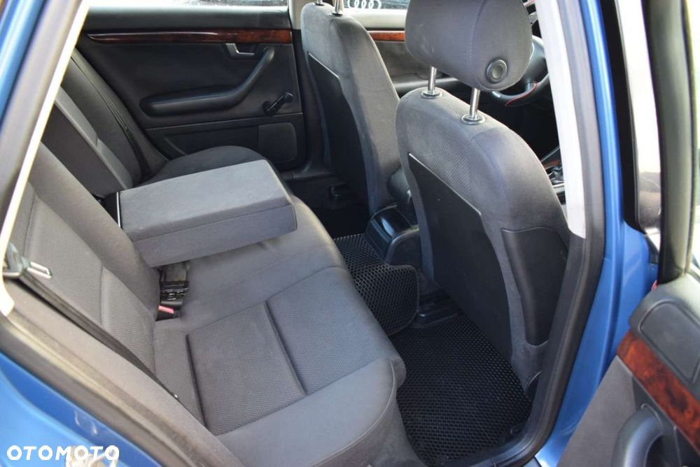 Audi A4 Limousine - 20