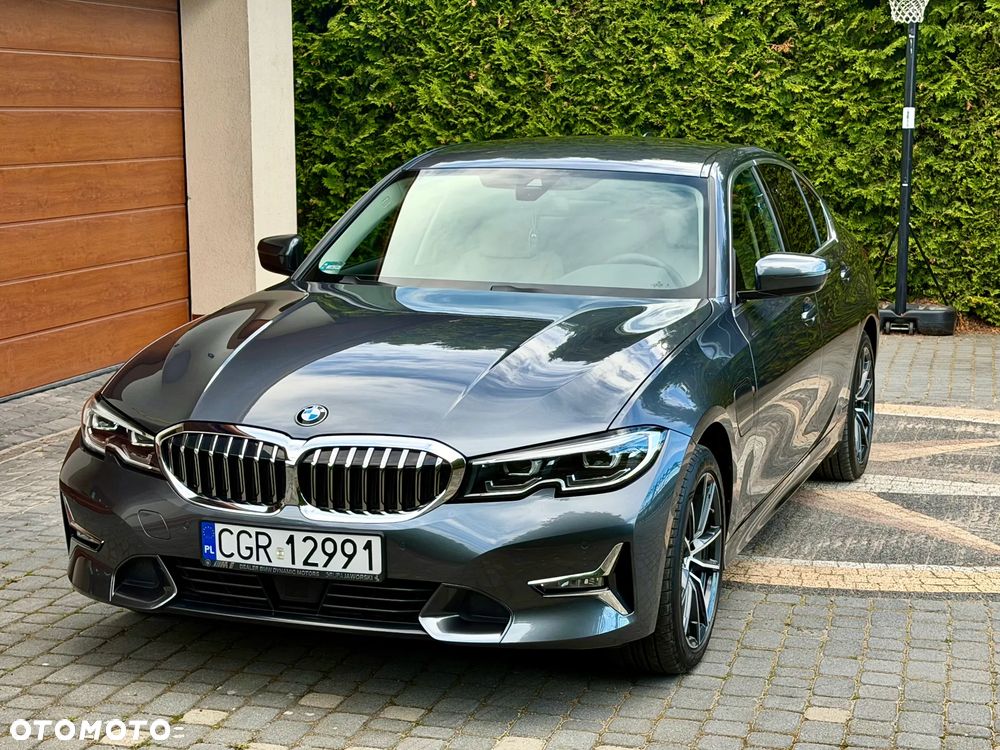 BMW Seria 3 330e Luxury Line sport - 4