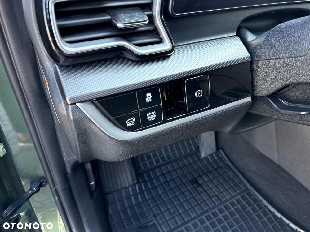 Kia Sportage 1.6 T-GDI HEV Business Line 4WD - 22