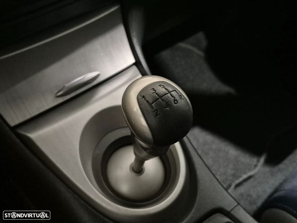 Honda Civic 1.4 Sport - 11