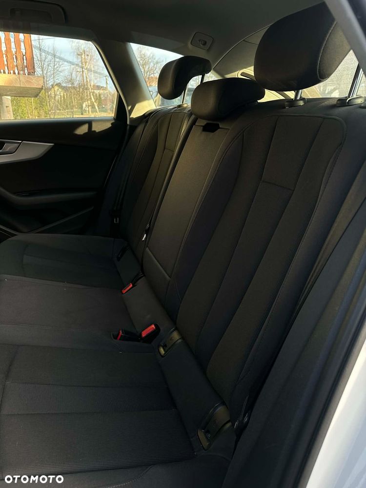 Audi A4 Avant 2.0 TDI S tronic - 22
