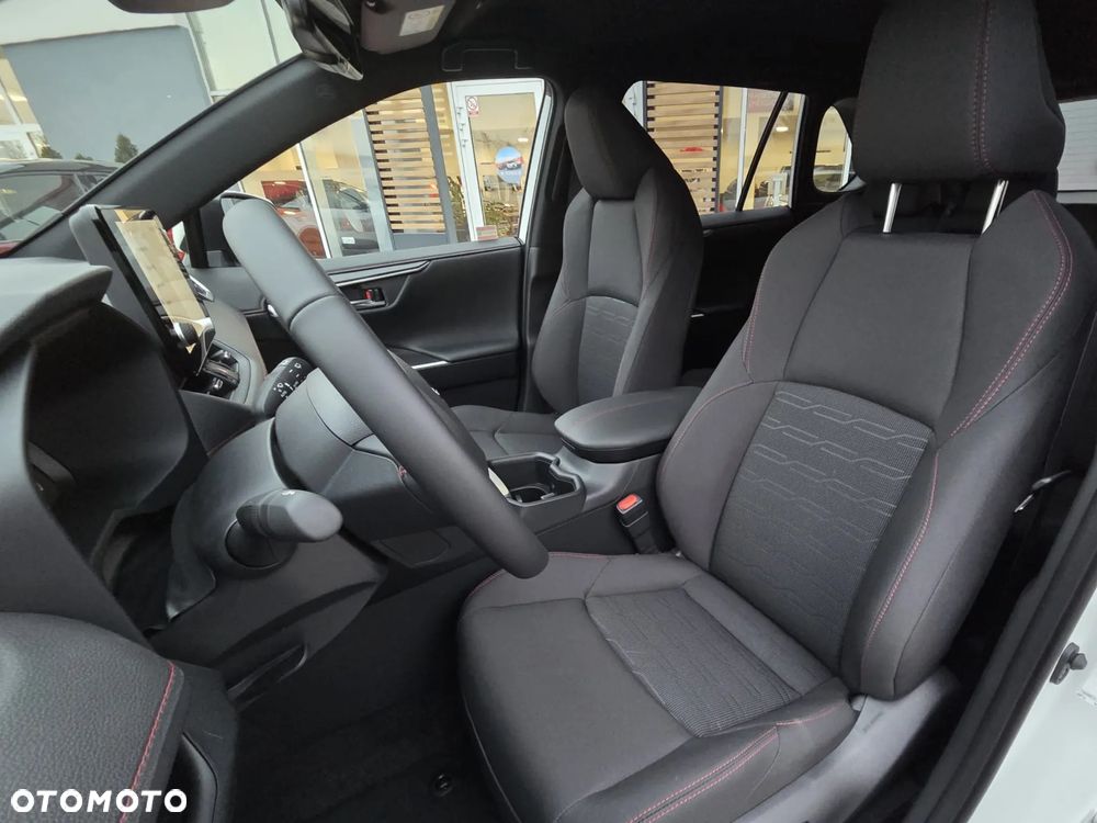 Toyota RAV4 - 6