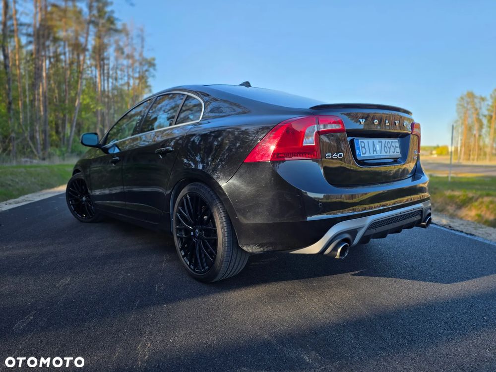 Volvo S60 T6 AWD Geartronic RDesign - 1