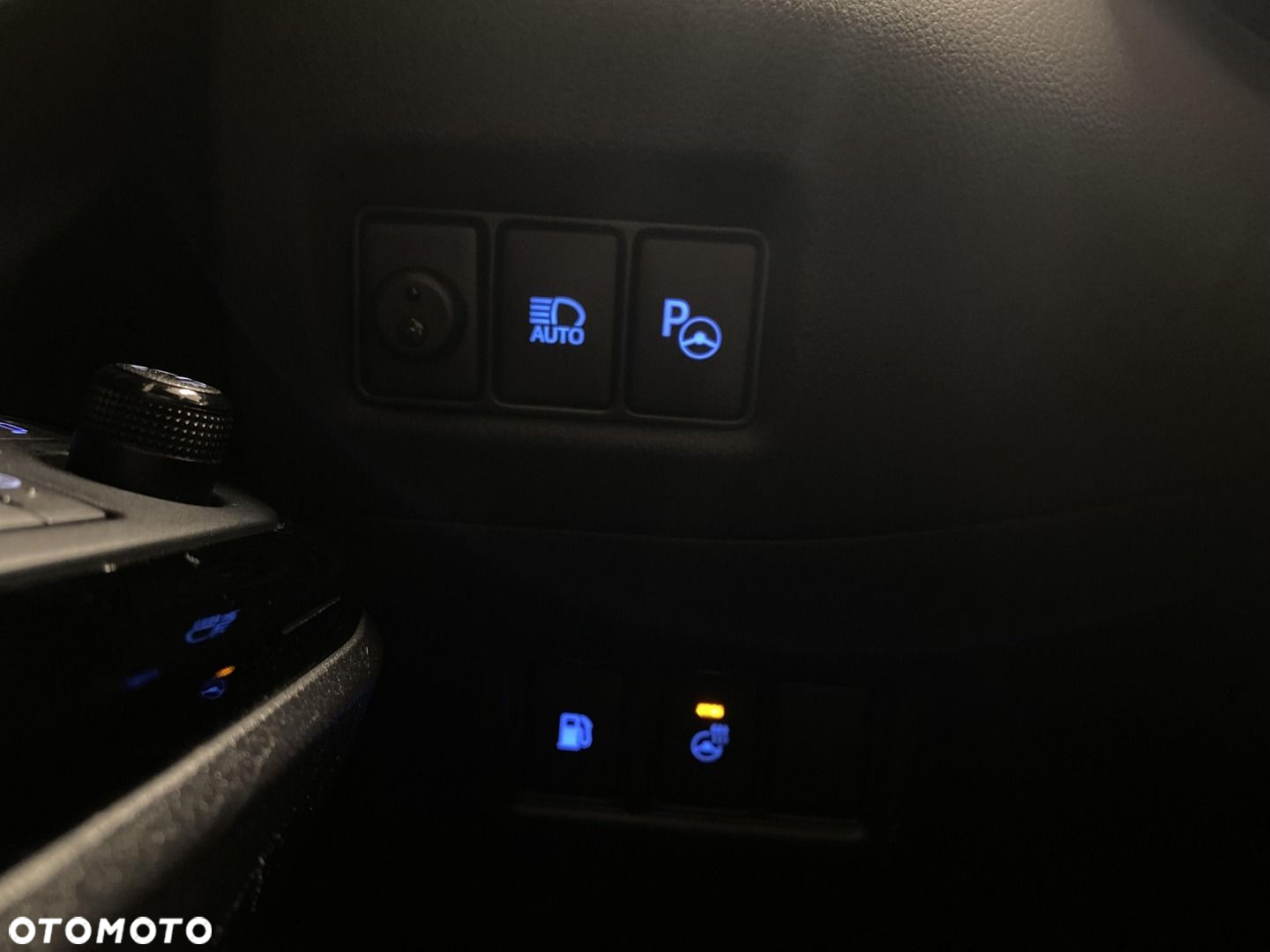 Toyota C-HR - 18