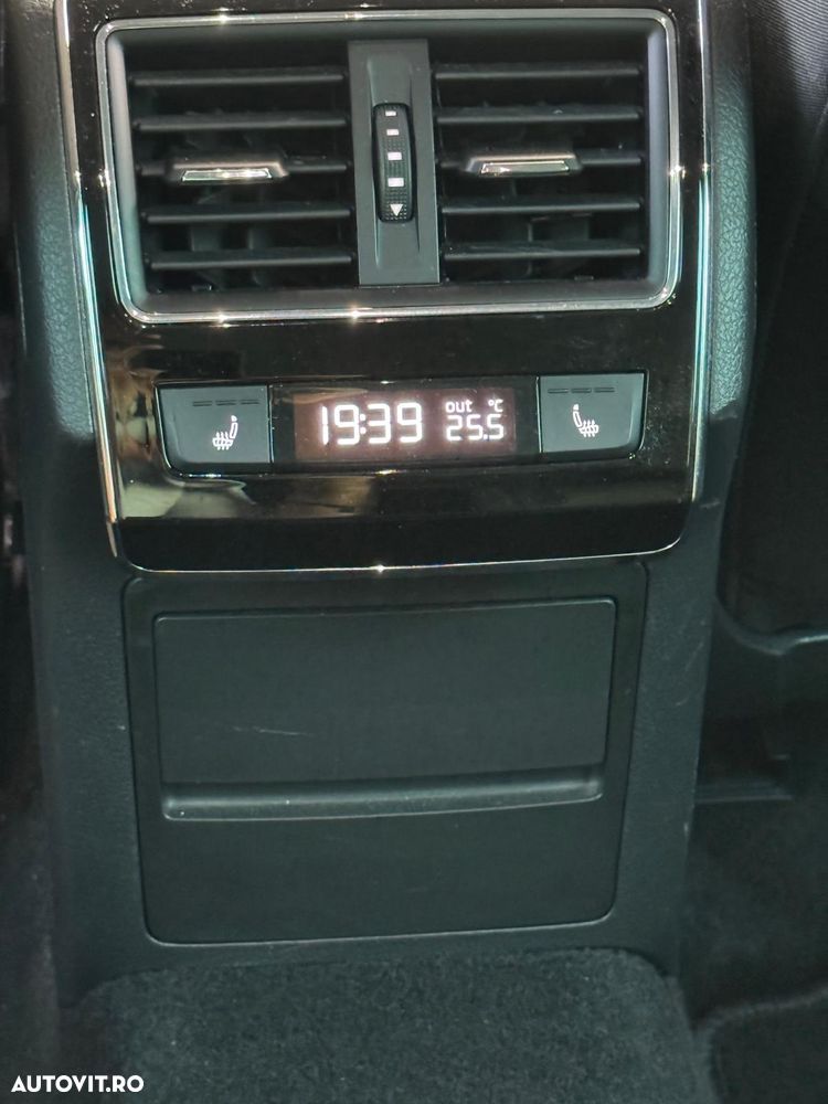 Skoda Superb 2.0 TDI DSG Style - 33