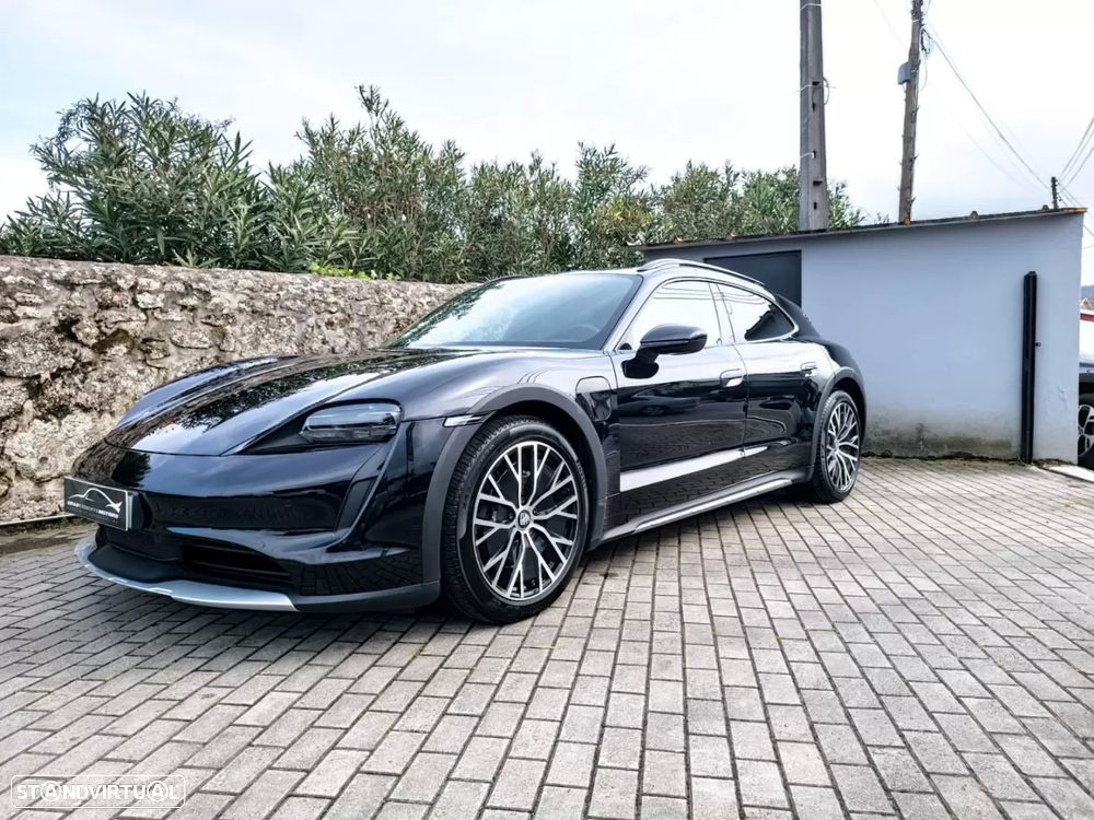 Porsche Taycan Cross Turismo 4 - 1