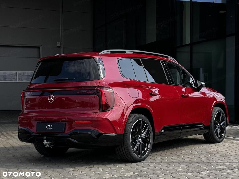 Mercedes-Benz GLB 200 mHEV 8G-eDCT - 4