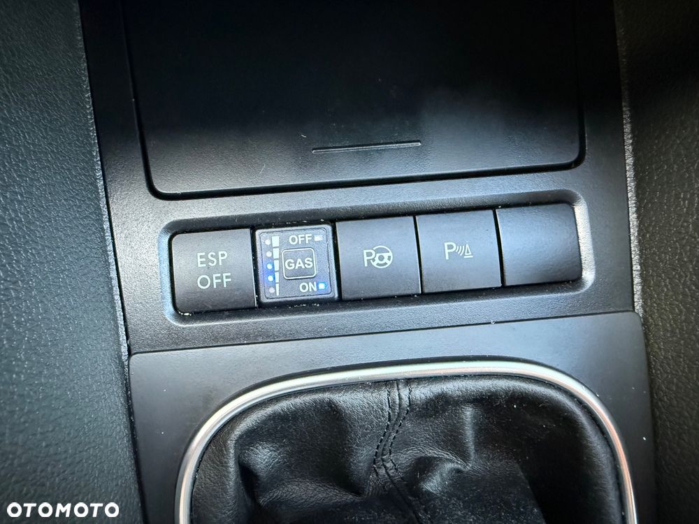 Volkswagen Golf 1.6 Comfortline - 29