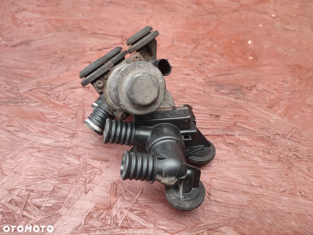 BMW E46 / E39 / E52 / E83 ORYGINALNY ZAWÓR WODNY / ELEKTROZAWÓR NAGRZEWNICY O NR. 64 11 8 369 805 OEM SPRAWNY W 100% - 9