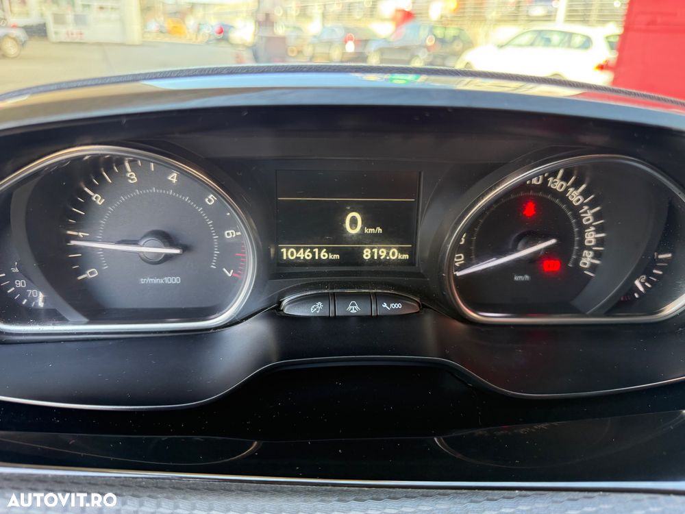 Peugeot 2008 PureTech 110 Stop&Start Style - 15