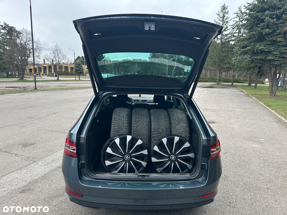 Skoda Superb 2.0 TDI DSG Ambition - 7