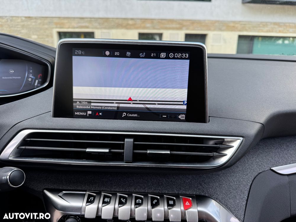 Peugeot 3008 1.6 BlueHDI S&S EAT6 Allure - 20