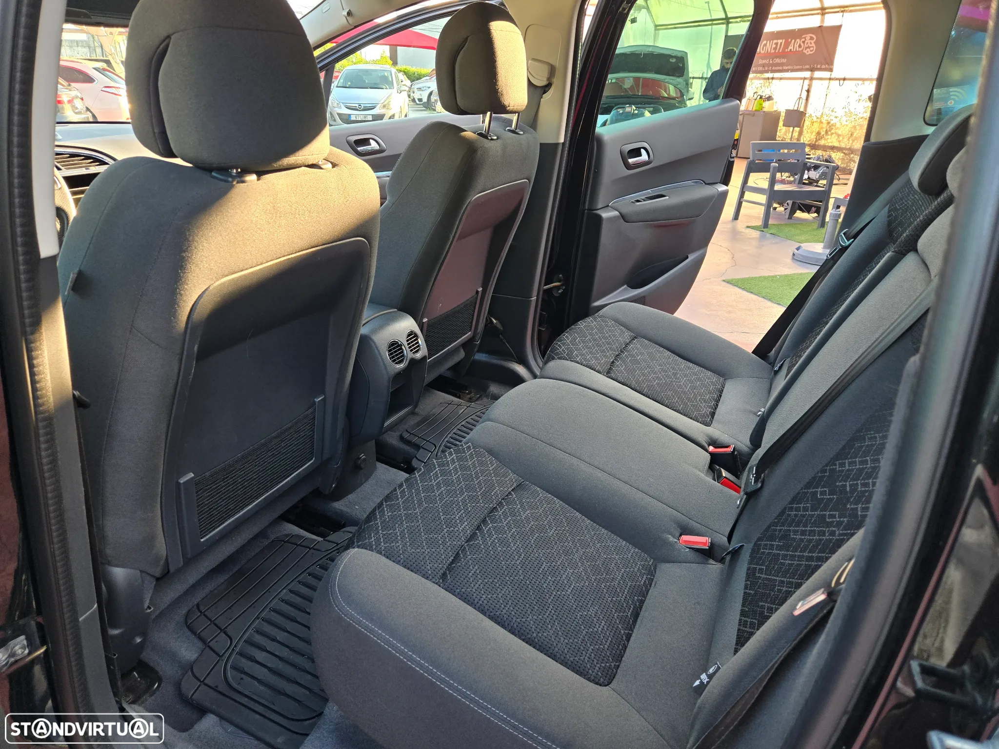 Peugeot 3008 1.6 BlueHDi Style EAT6 - 13