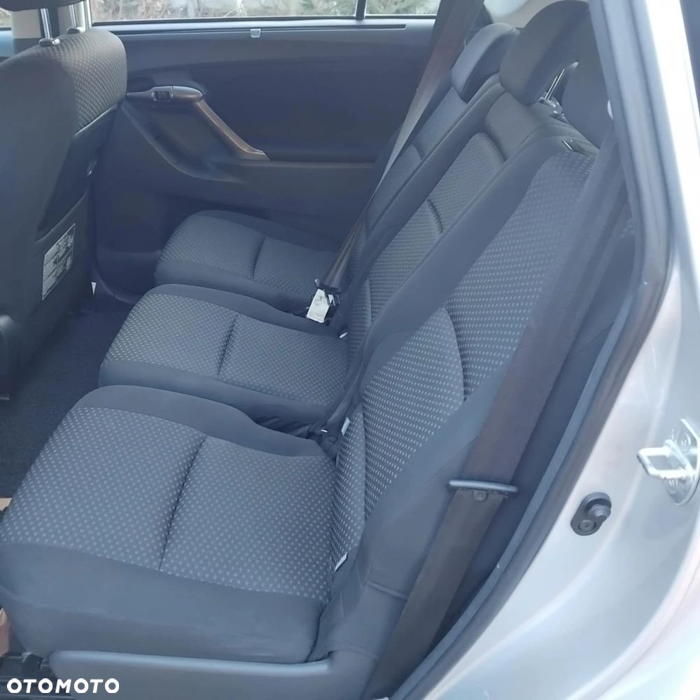 Toyota Verso 2.0 D-4D - 8