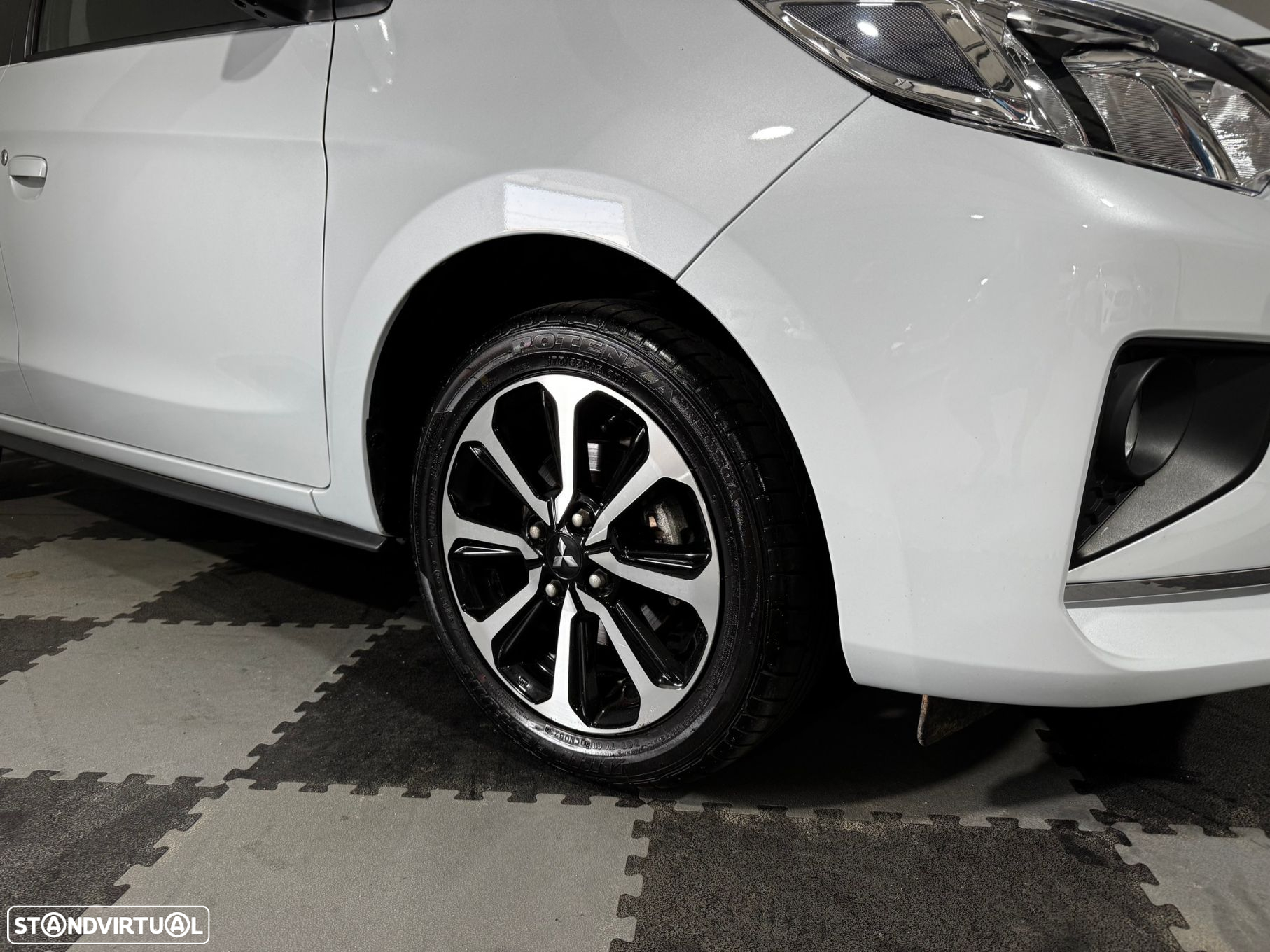 Mitsubishi Space Star 1.2 Intense Connect Edition - 4