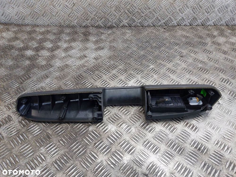 PANEL STEROWANIA SZYB PODŁOKIETNIK BOCZKA AUDI A4 B7 8E1867171B - 2
