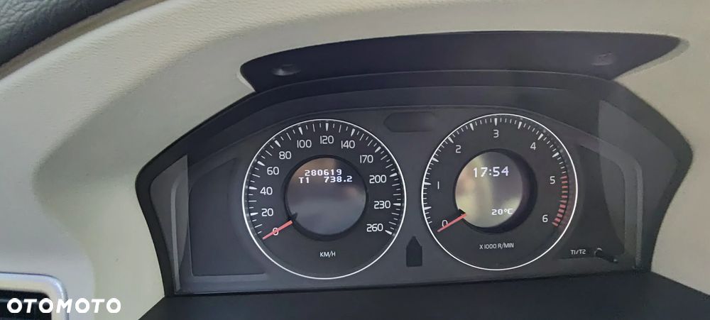 Volvo S80 D5 Momentum - 13
