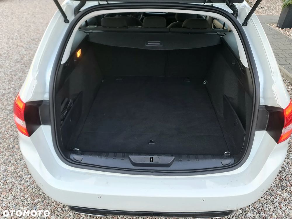Peugeot 308 SW 1.5 BlueHDi GT Pack S&S EAT8 - 24