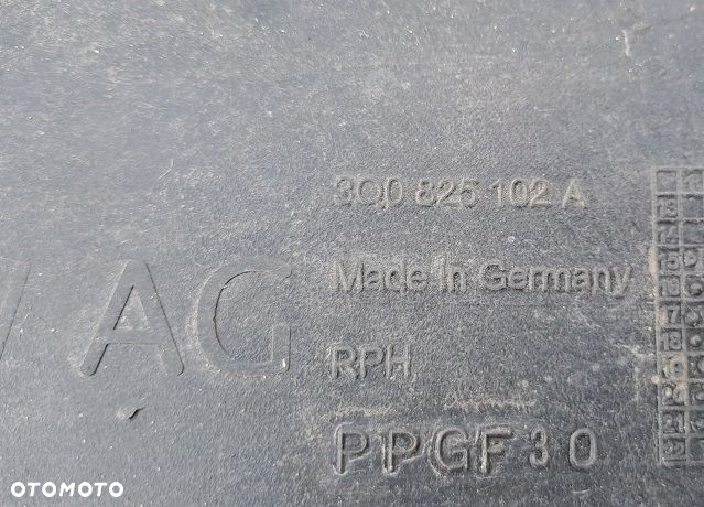 VW PASSAT B8 OSŁONA PODWOZIA PRAWA 3Q0825102A - 2