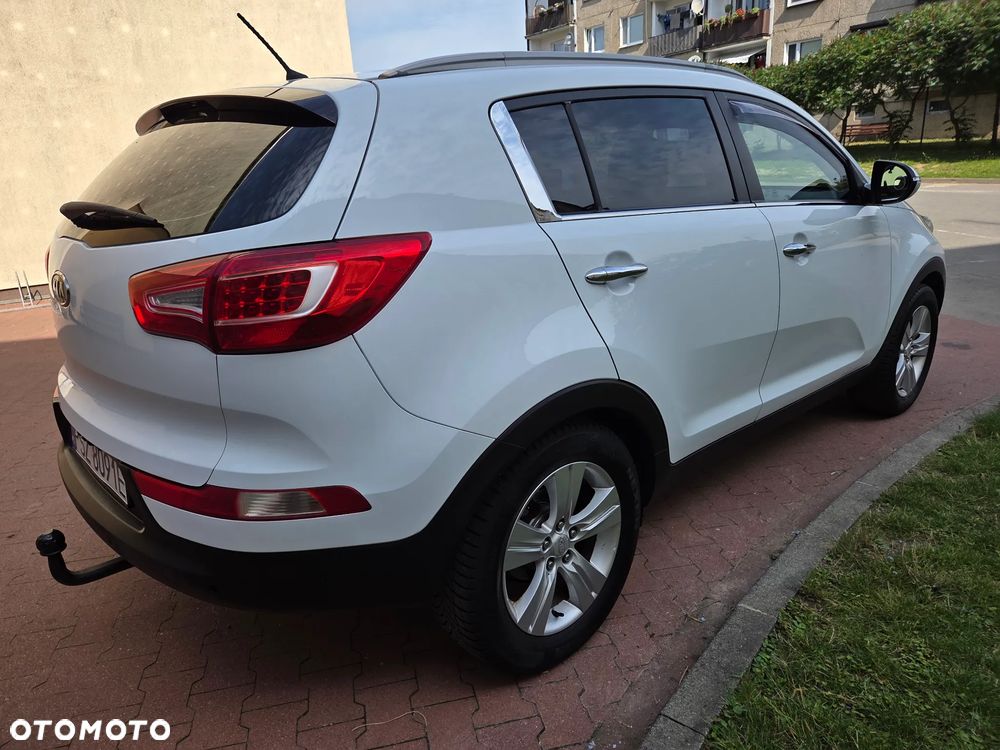 Kia Sportage 2.0 L - 7