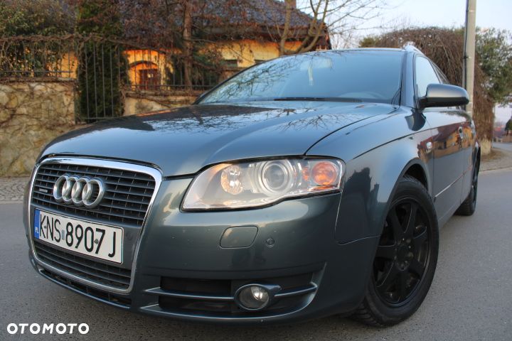 Audi A4 Limousine - 14