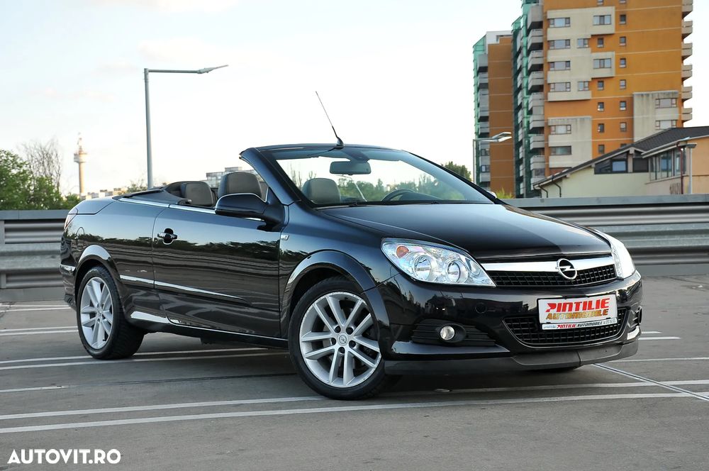 Opel Astra GTC 1.9 CDTI Cosmo - 1
