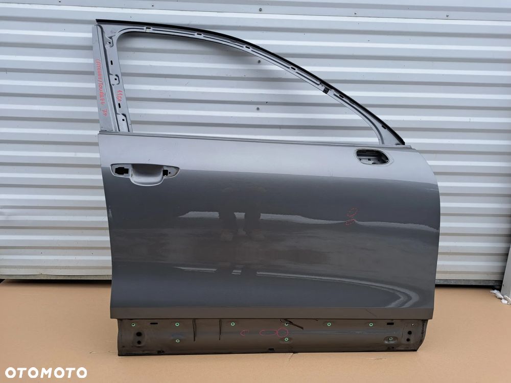 Drzwi przednie Przód Prawe Porsche Cayenne Touareg 92A 7P0831312B - 1