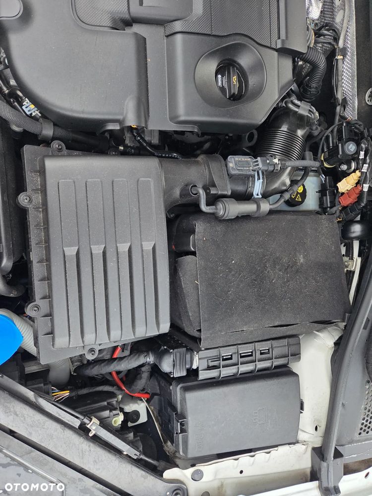 Volkswagen Golf VII 1.6 TDI BMT Comfortline DSG - 17