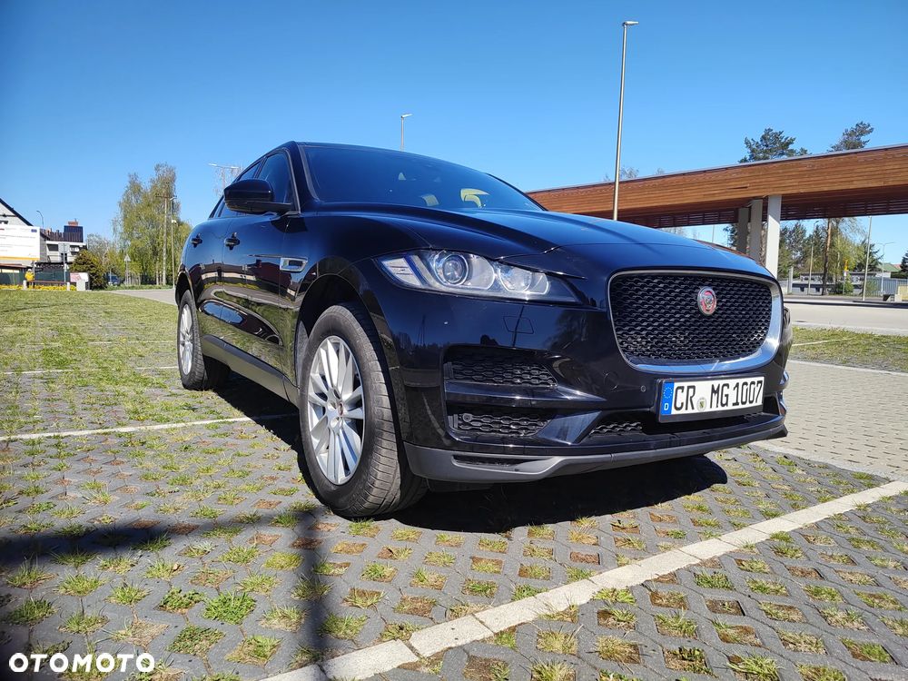 Jaguar F-Pace 20d AWD Pure - 4