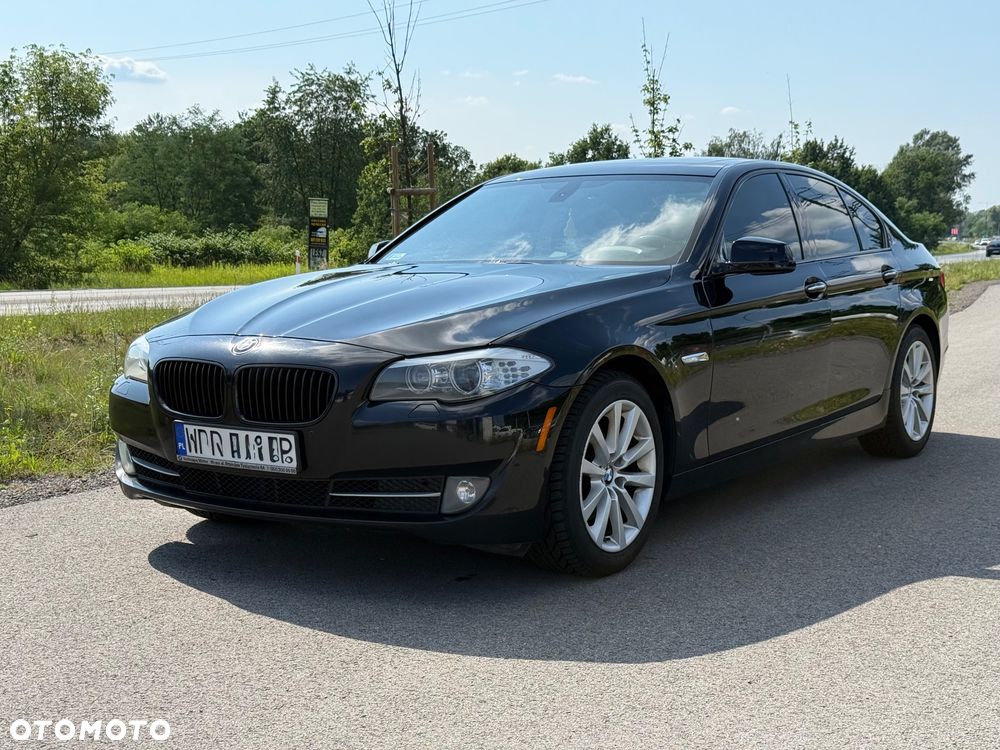 BMW Seria 5 528i Sport-Aut - 2