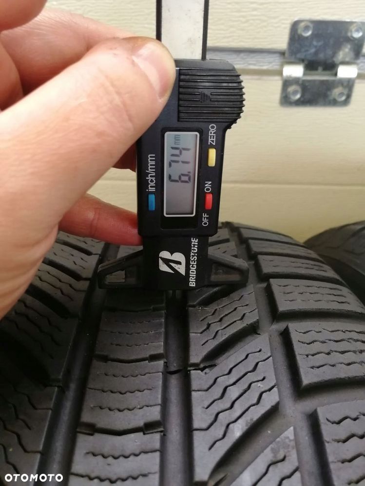 Opony zimowe 235/55 R 17 Continental WinterContact TS870 P - 5