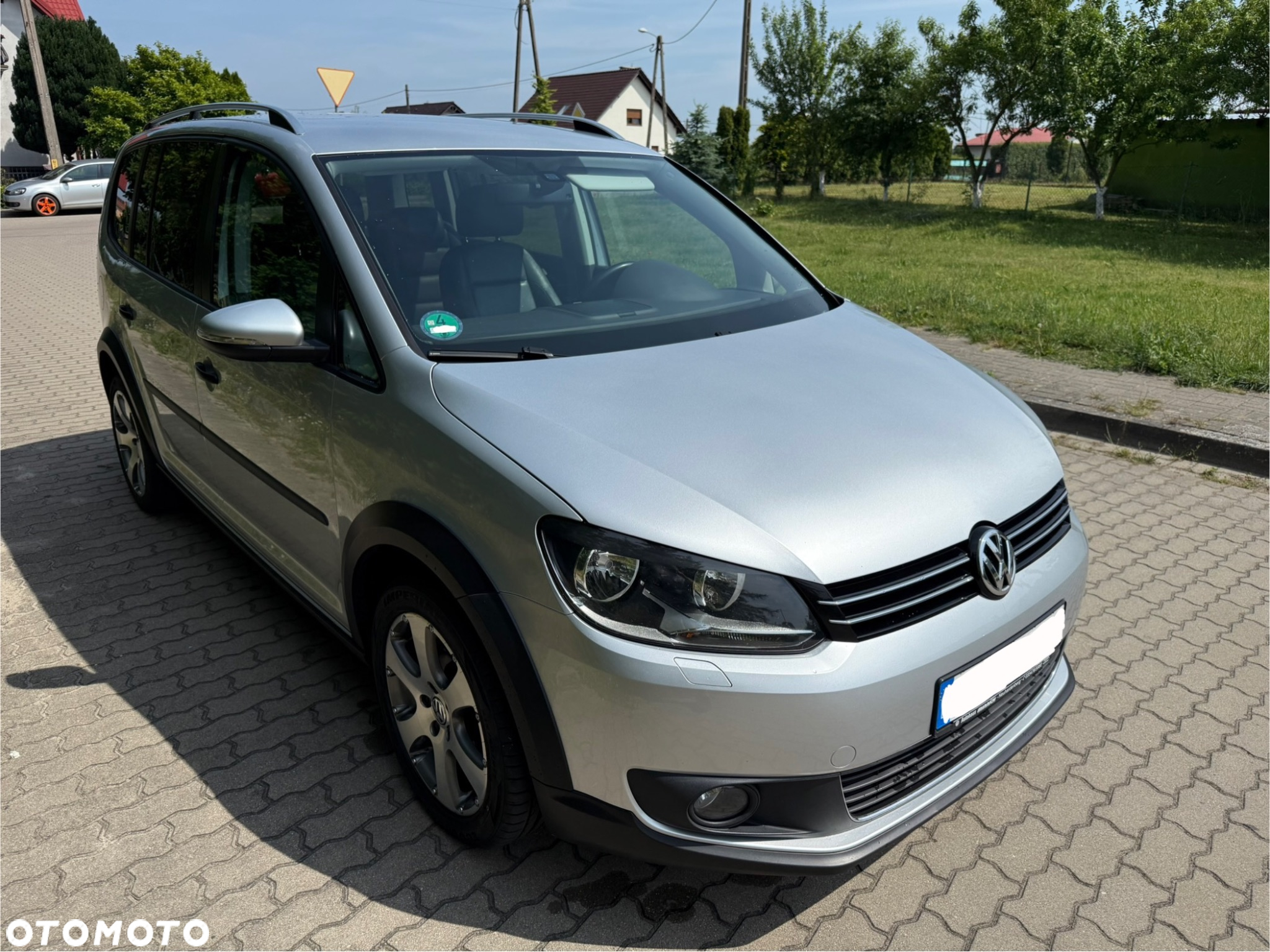 Volkswagen Touran 2.0 TDI DPF Cross - 10