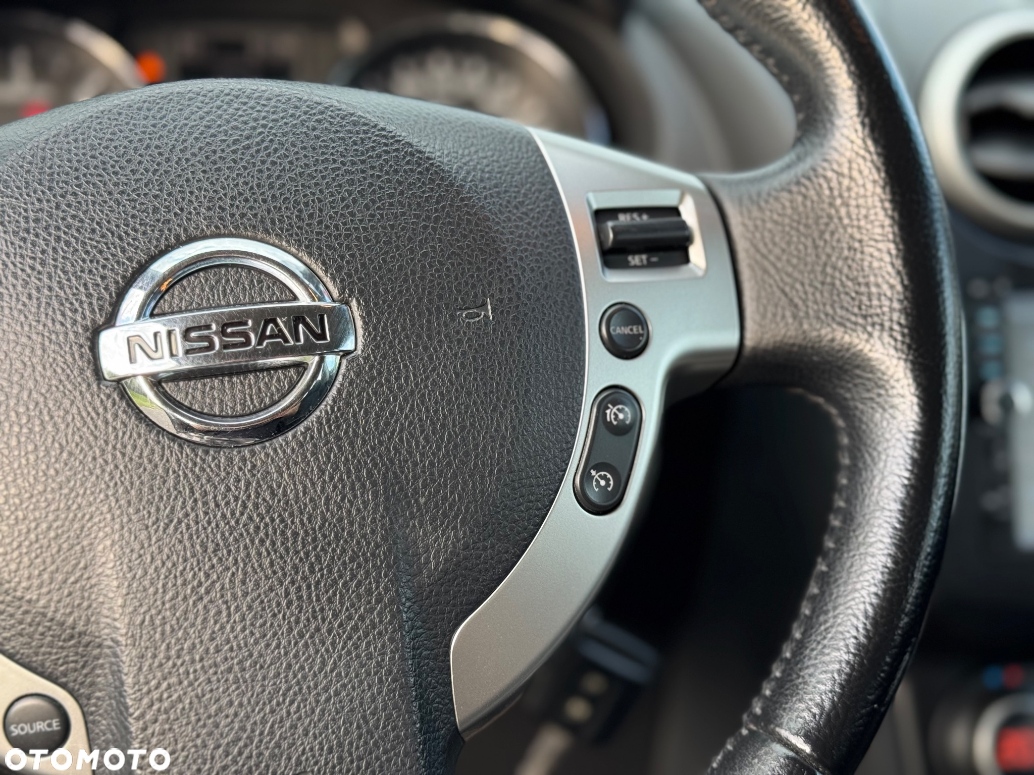 Nissan Qashqai 1.5 dCi Tekna - 24