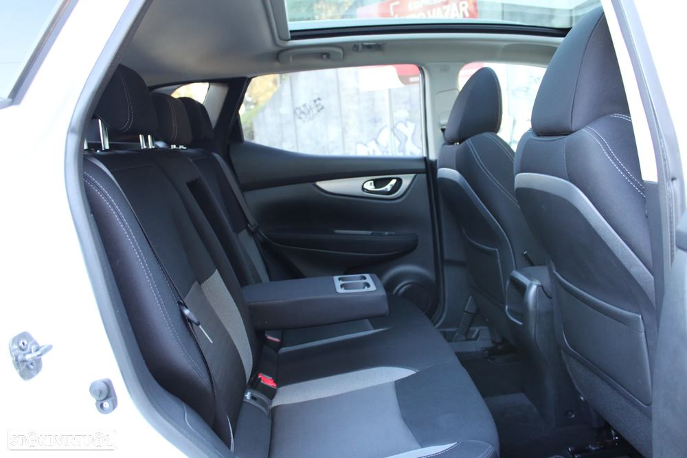 Nissan Qashqai 1.6 dCi 360 Pack S Xtronic - 25