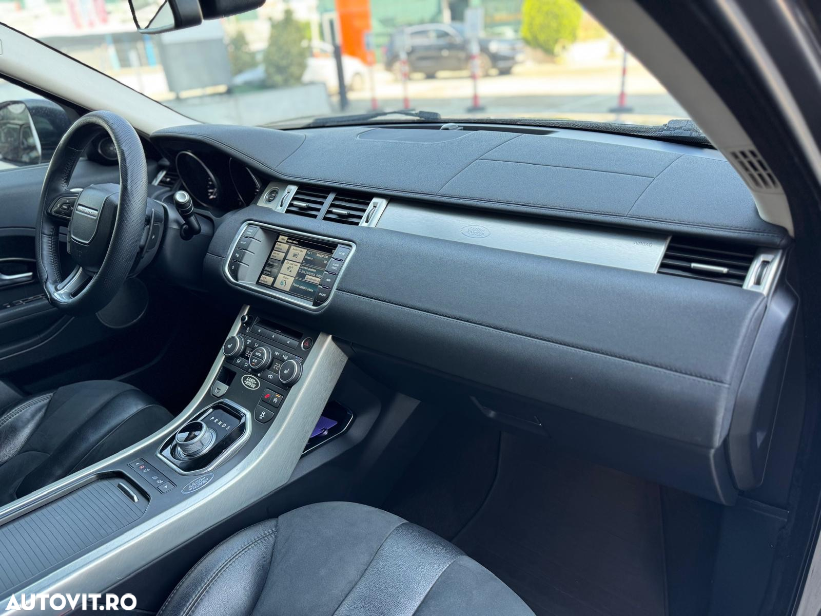 Land Rover Range Rover Evoque - 34