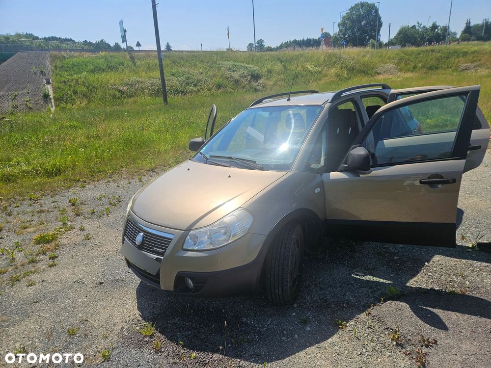 Fiat Sedici - 16