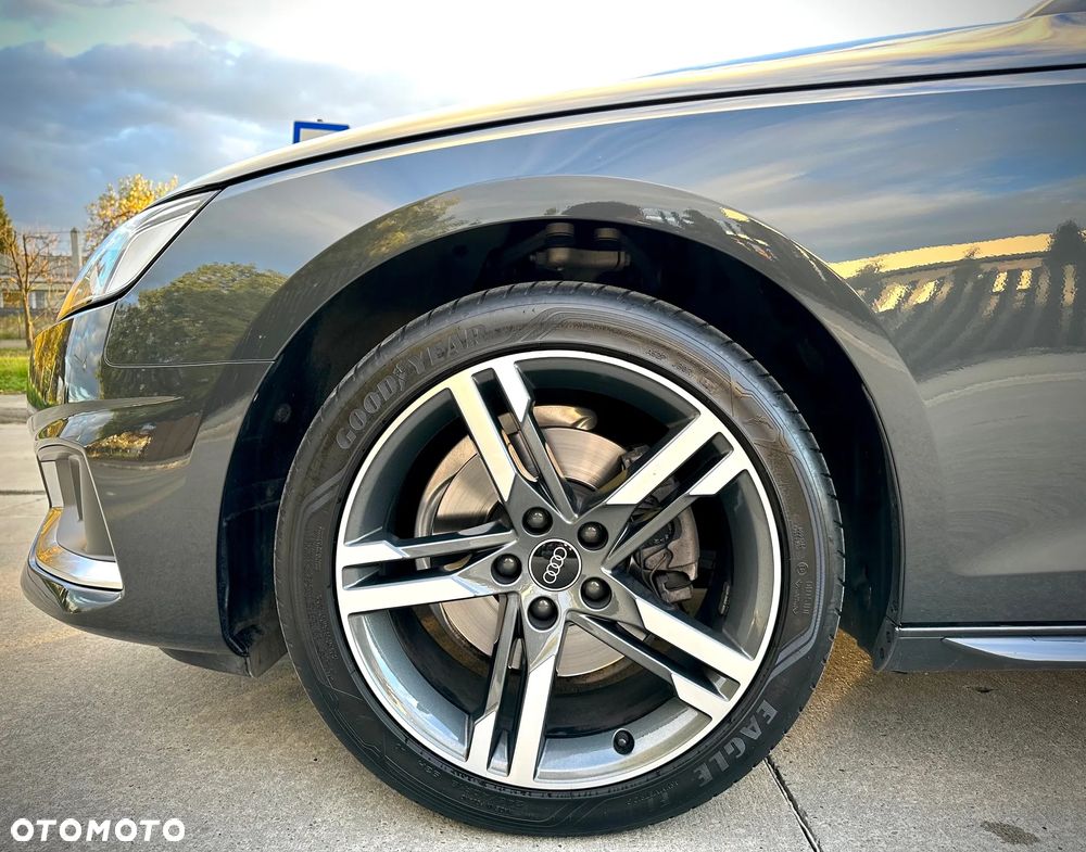 Audi A4 Limousine 35 TFSI mHEV Advanced S tronic - 9