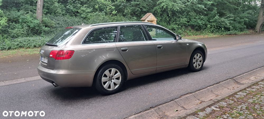Audi A6 Avant 2.4 - 2