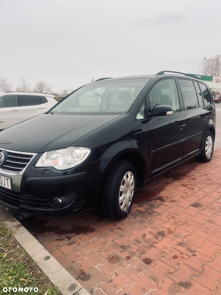 Volkswagen Touran - 2