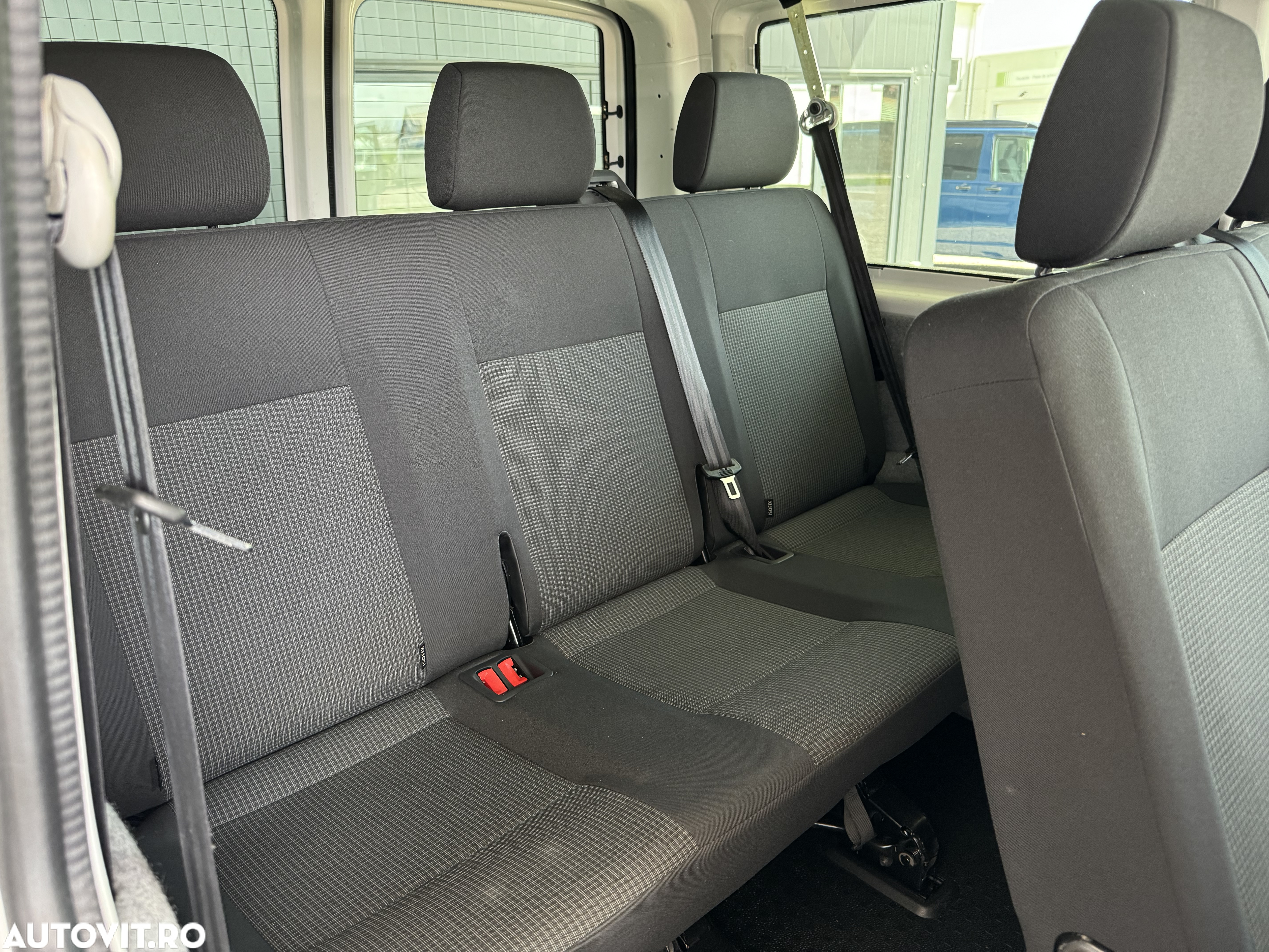 Volkswagen Transporter - 18