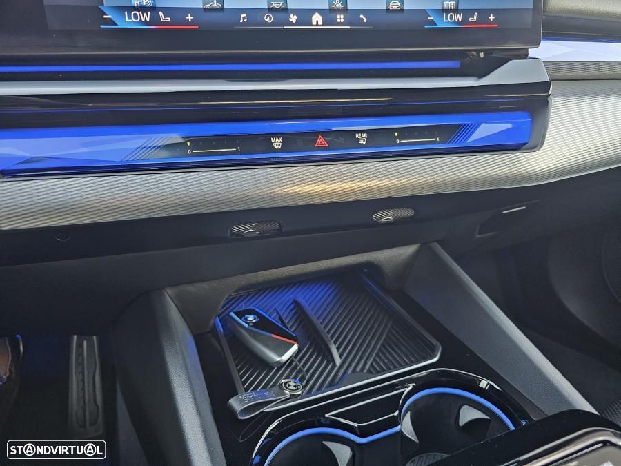 BMW i5 eDrive40 Pack Desportivo M - 47