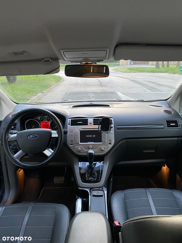 Ford Kuga - 9