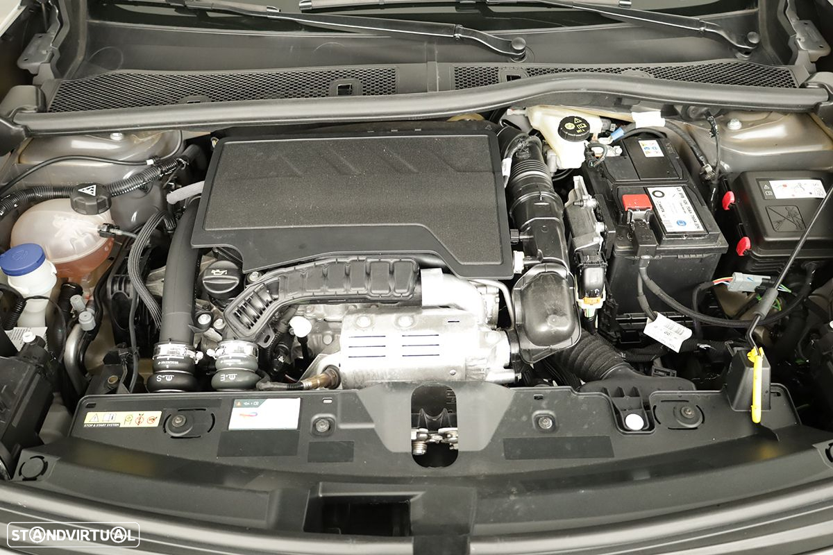 Peugeot 2008 1.2 PureTech Allure EAT8 - 25