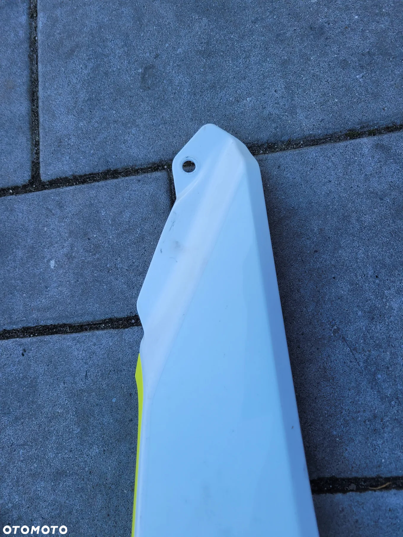 Owiewka, osłona, bok, boczek Husqvarna 701 SM - 8