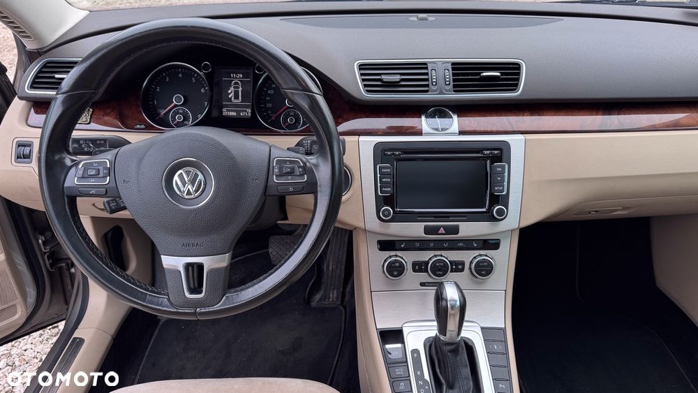 Volkswagen Passat 1.8 TSI Highline DSG - 18